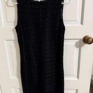 Elegant Women's Sleeveless Peter Nygard Little Black Dress Lace Front Size 8